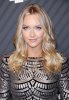camille-kostek-si-sportsperson-of-the-year-awards-2017-in-nyc-6_thumbnail.jpg
