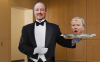 Benitez-waiter_670.png